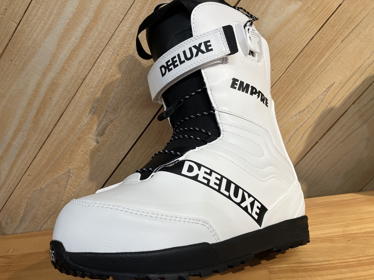 22-23 DEELUXE EMPIRE WHITE（ディーラックス・エンパイア・ホワイト