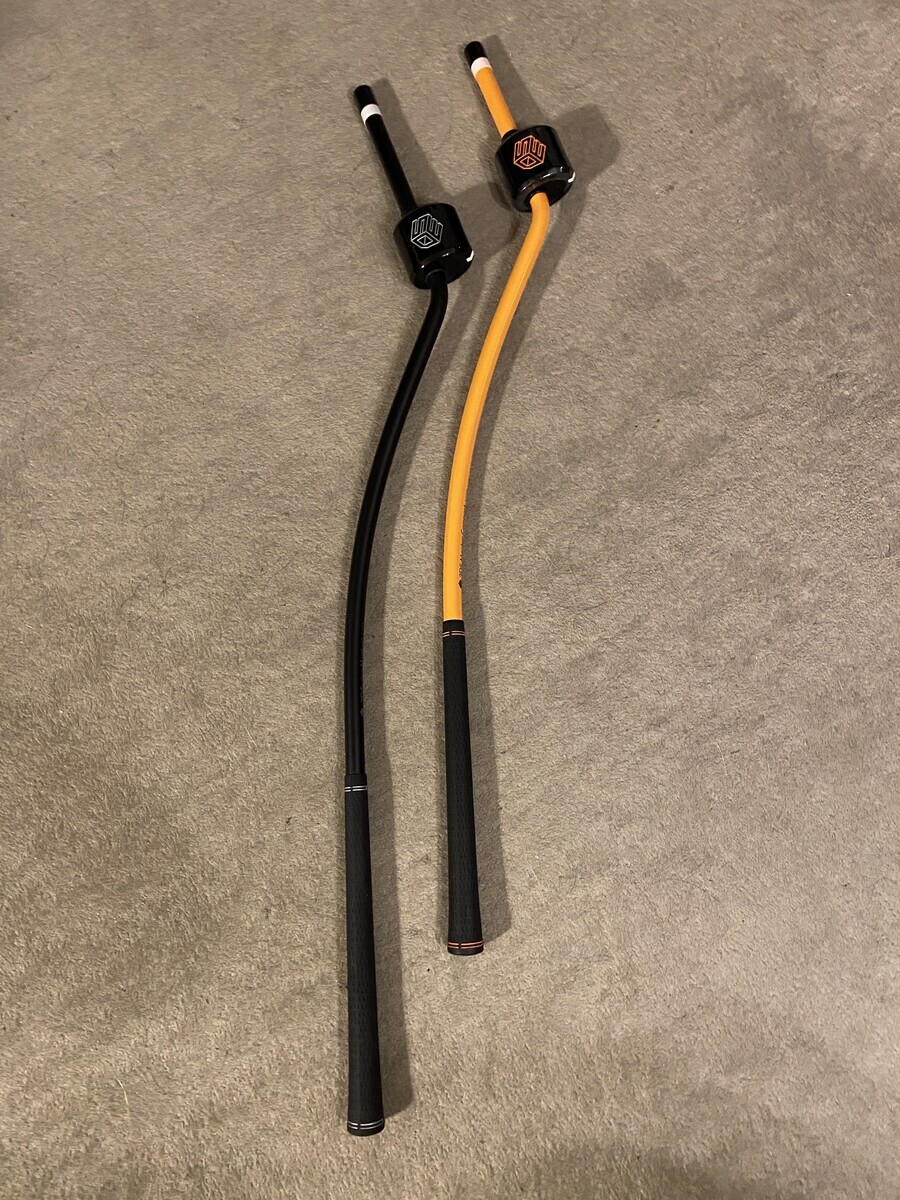 3D Swing Mentor Compact は室内でフルスイングの素振りができる - M's