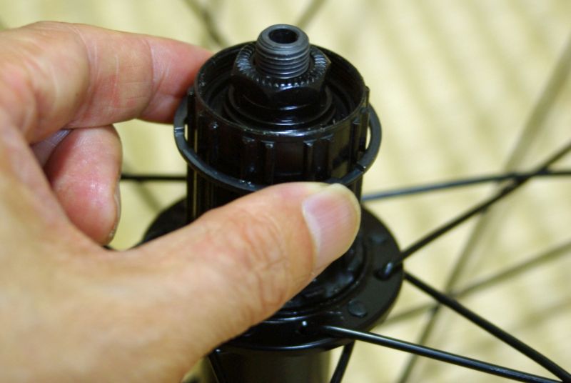 ロードバイクのホイール交換、シマノ最新鉄下駄WH-RS100納輪w