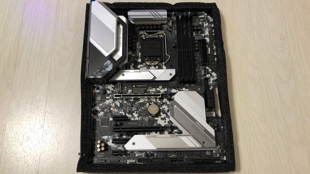 ASRock Z490 Steel Legend をチェックよ！ - みかん食べながら
