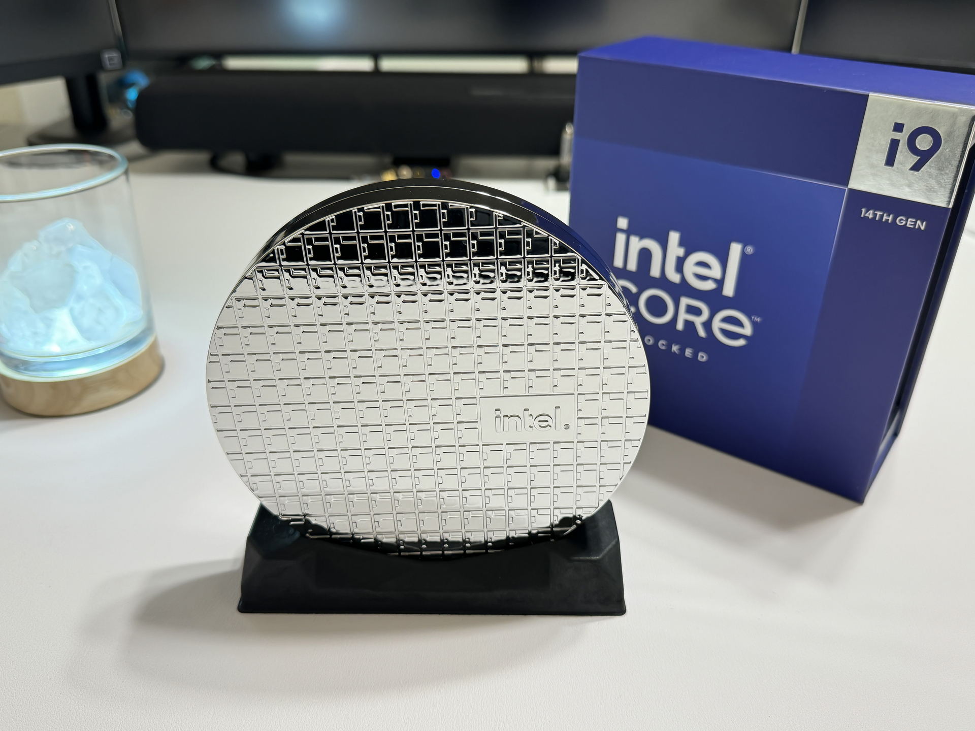 旬組み！2023 Intel第14世代 最新CPUをレビュー「14900Kは買いなのか