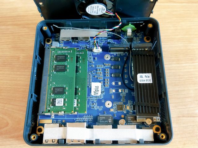 GMKtec Nucbox M5 PlusのメモリとSSDを換装して稼働 - 無職のエンジニア