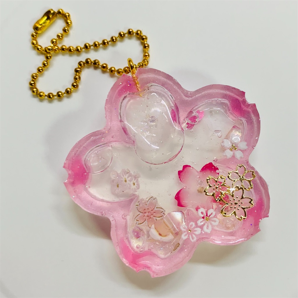 桜のシャカシャカシェイカー - もこたんハンドメイド日記