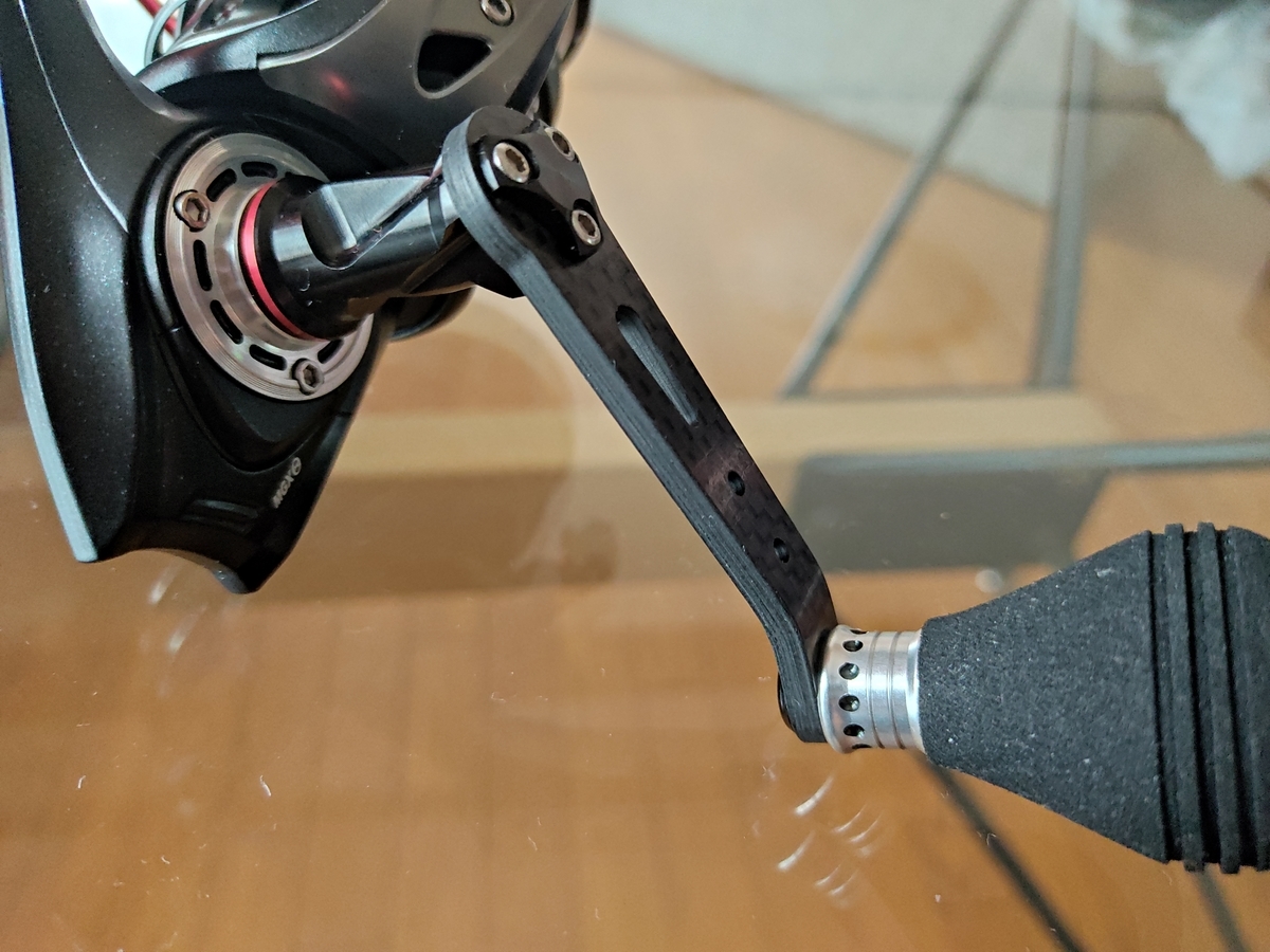 軽量リール!】アブガルシア REVO MGX THETA 3000SHのレビュー - 釣り