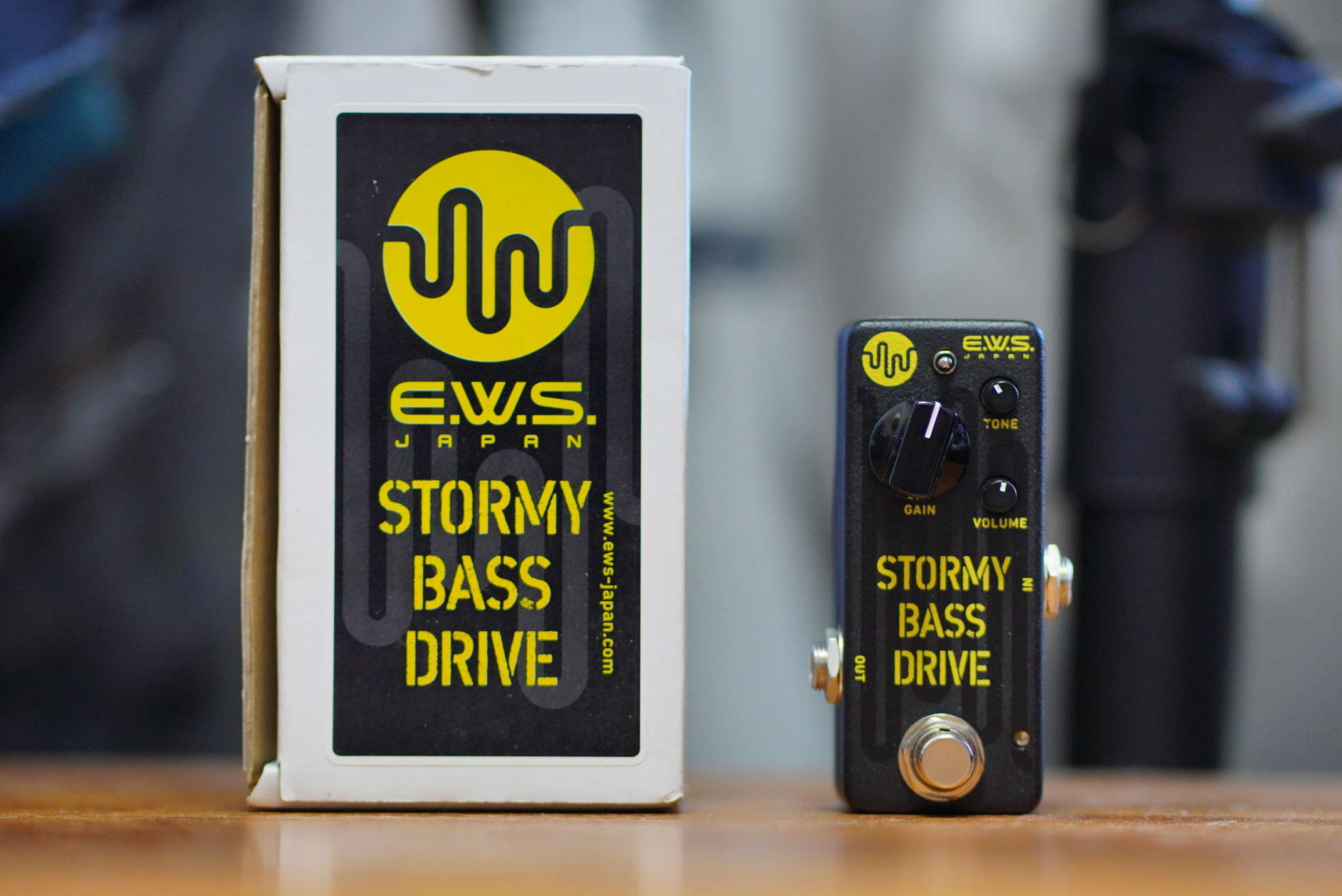 ベース用に小型のコンパクトエフェクターでシステムまとめたって話