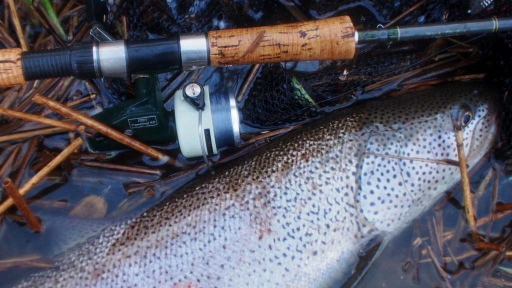 アブ カーディナル44 - 釣りにゃんだろう