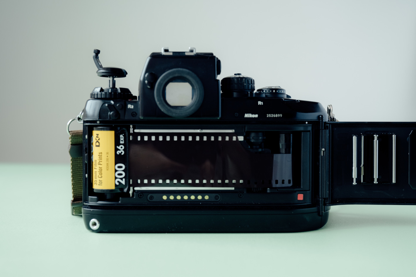 Nikonのフィルムカメラ9種撮り比べ – フォトグラファーが撮影して感じ