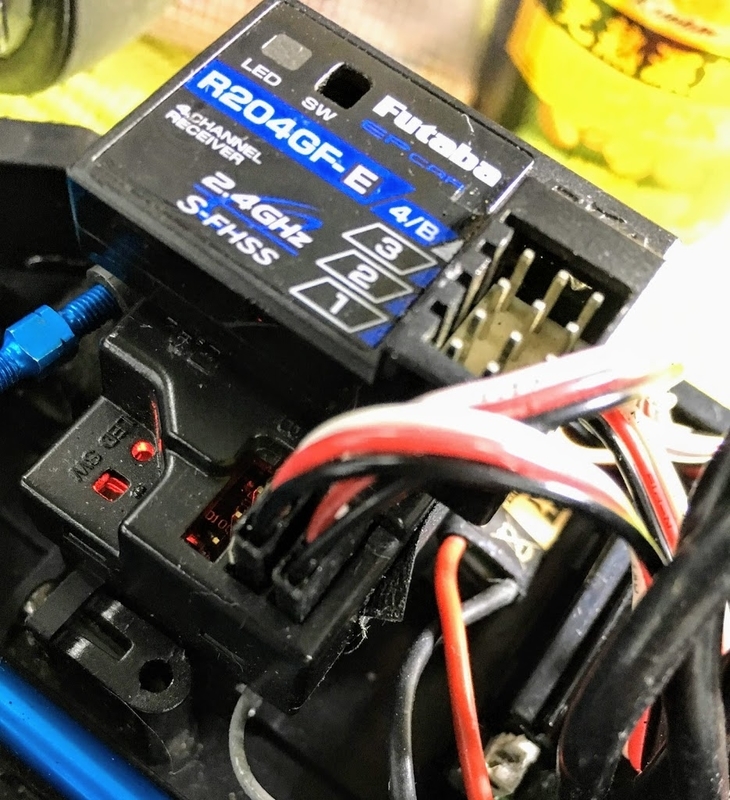 こんなに違うの!? タミヤのラジコンTT-02の操作感覚をサーボ、プロポを