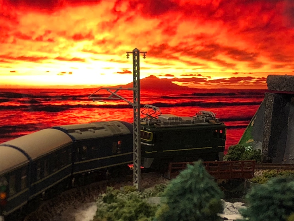 Bトレ車両とN化】EF81トワイライト色 - いまさらながらショーティーに