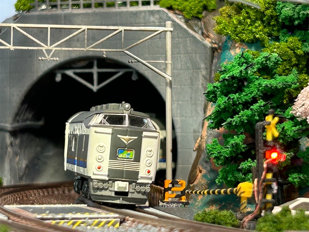 Bトレ車両】583系きたぐに色その2 - いまさらながらショーティーにハマる