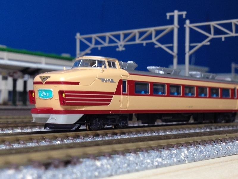 KATO 181系100番台「とき・あずさ」セット（10-1147）入線 - 休日の屋根裏