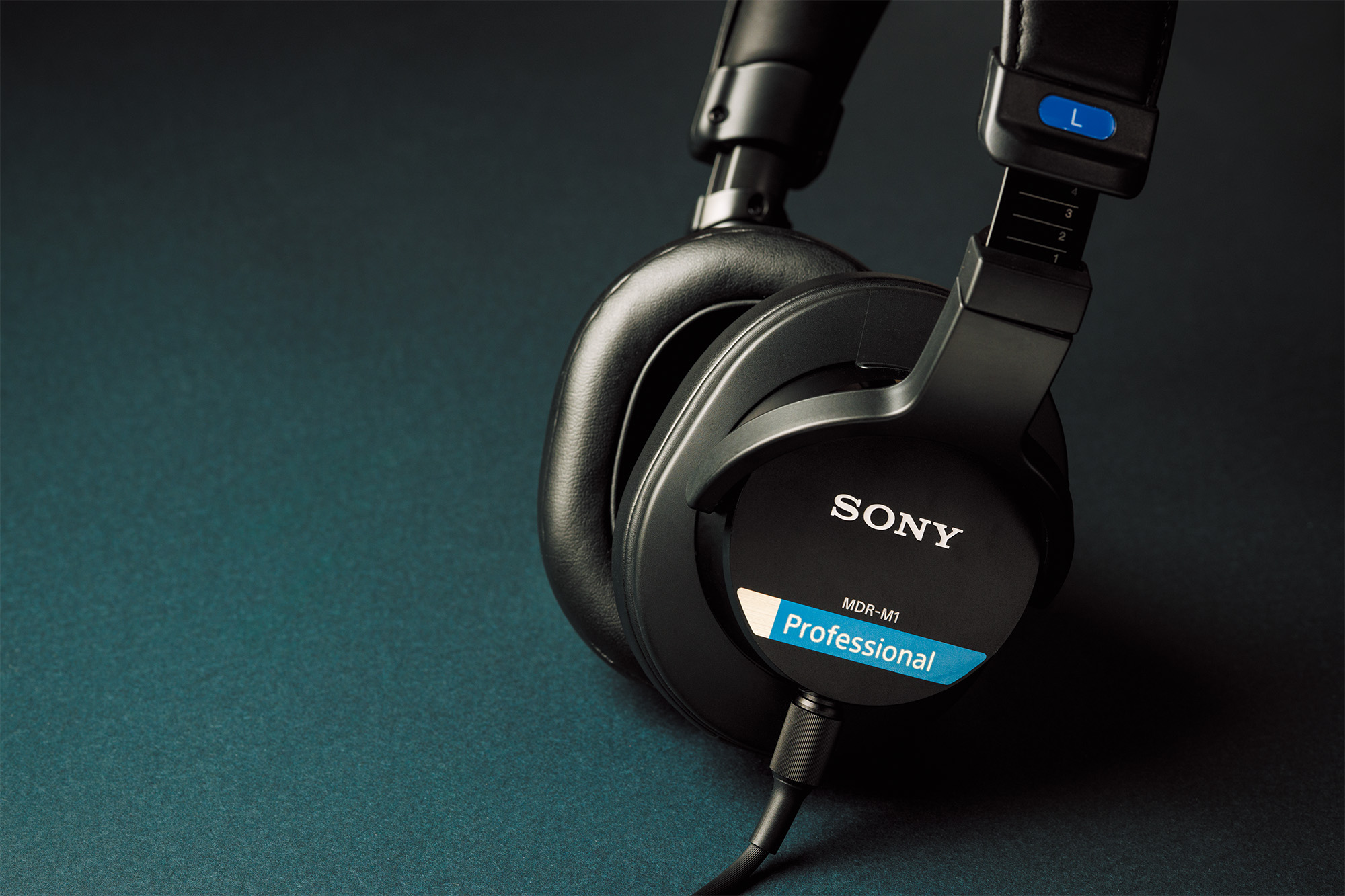ヘッドホン特集】SONY MDR-M1が登場！スタジオヘッドホンの新基準と