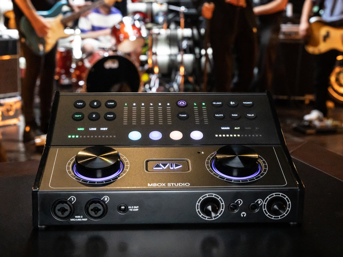 AVIDからMBOX Studioが発表〜21×22同時入出力のオーディオ