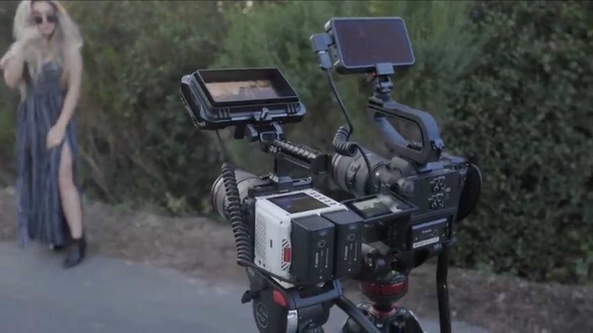 Canon EOS C70専用に開発されたらしい0.71倍のスピードブースターの