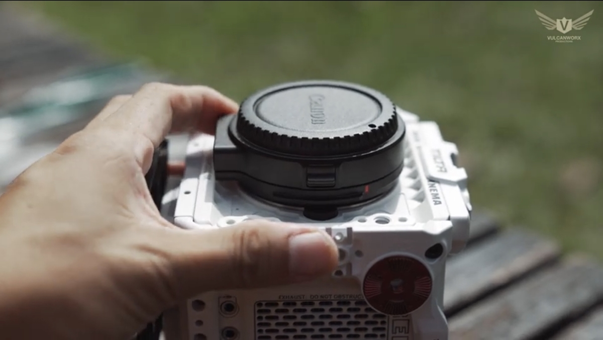 Canon EOS C70専用に開発されたらしい0.71倍のスピードブースターの