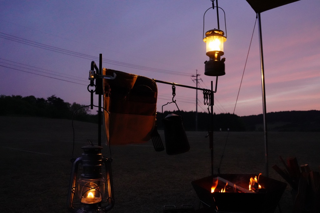 サンゾクマウンテンのshockに激似！？コスパ最高の多機能ランタン