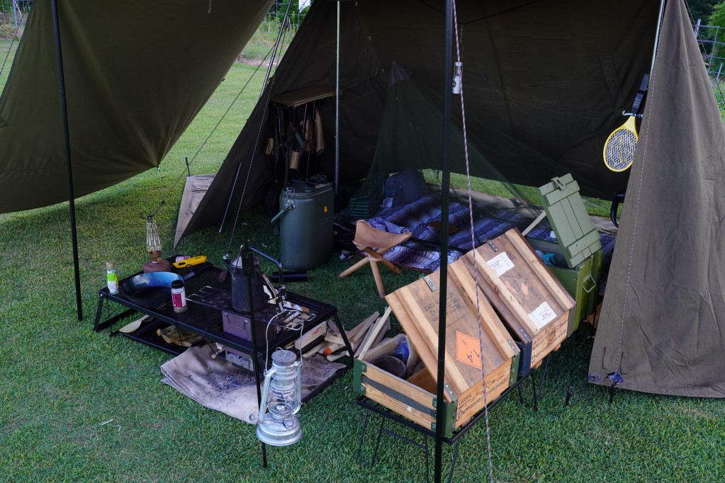 ロシア軍幕『プラシパラトカ』レビュー！パップテントへの設営方法もご