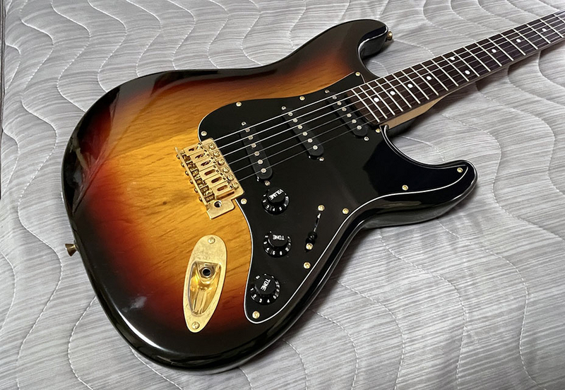 Photogenicのギターをもらったから改造してみる（0） - Something So