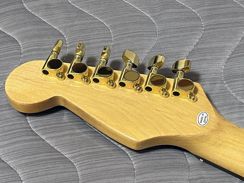 Photogenicのギターをもらったから改造してみる（0） - Something So