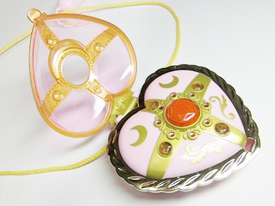 実写版セーラームーン 『ハートムーンブローチ』 - Moonlight Magic