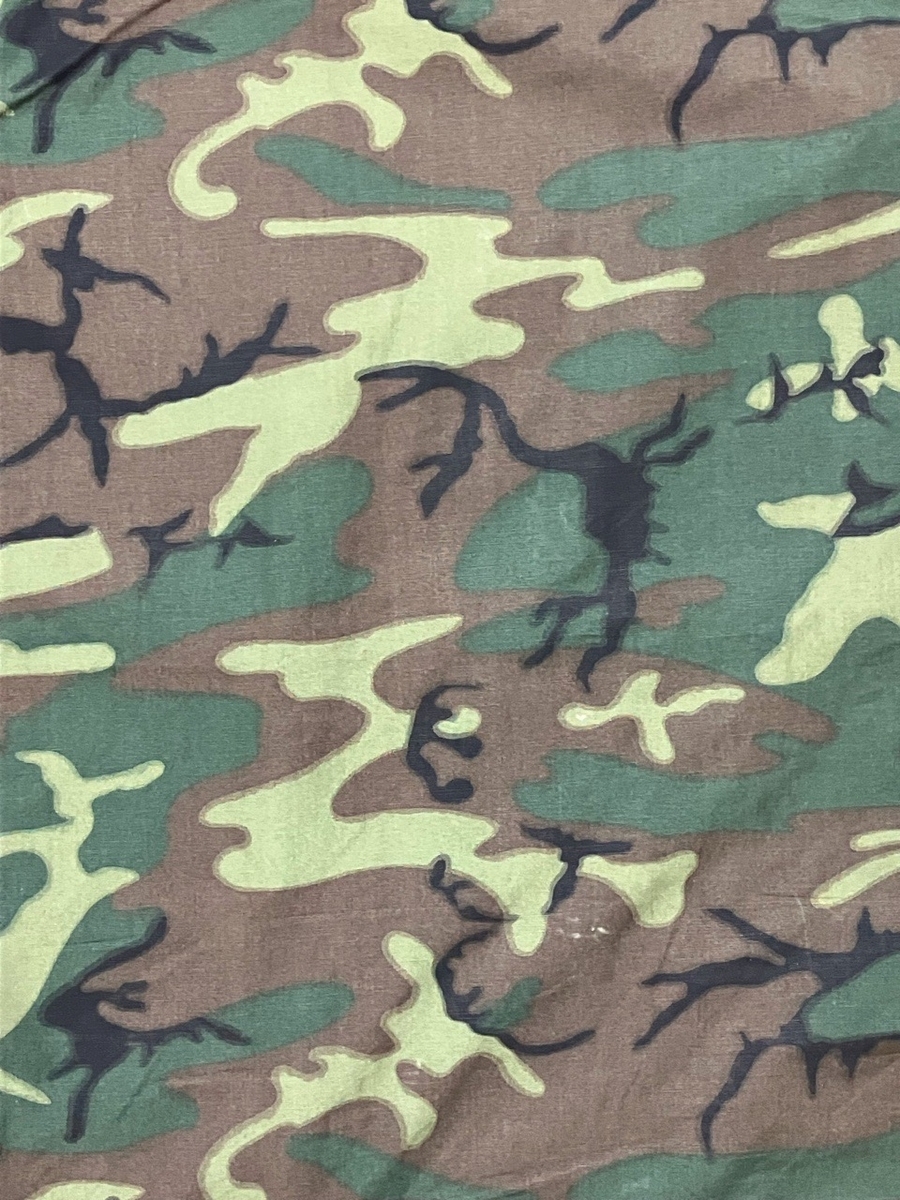 珍品です？【アメリカの軍服】迷彩トロピカルコンバットジャケット