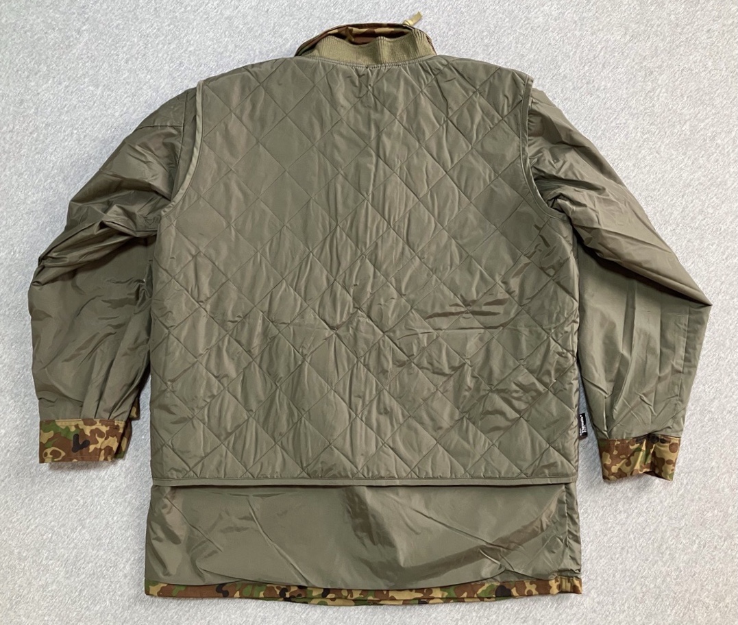 傑作モデル品です！【自衛隊装備品】陸上自衛隊迷彩防寒戦闘服外衣
