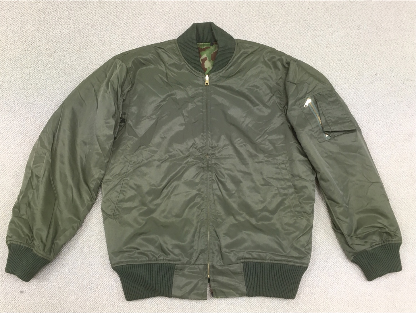 伝統のアイテム！【自衛隊装備品】陸上自衛隊リバーシブル迷彩