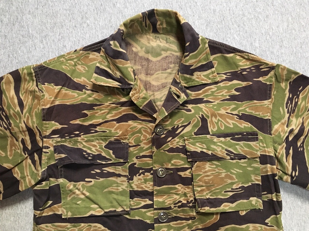 生地の厚いモデルです！【旧南ベトナムの軍服】迷彩シャツ（タイガー