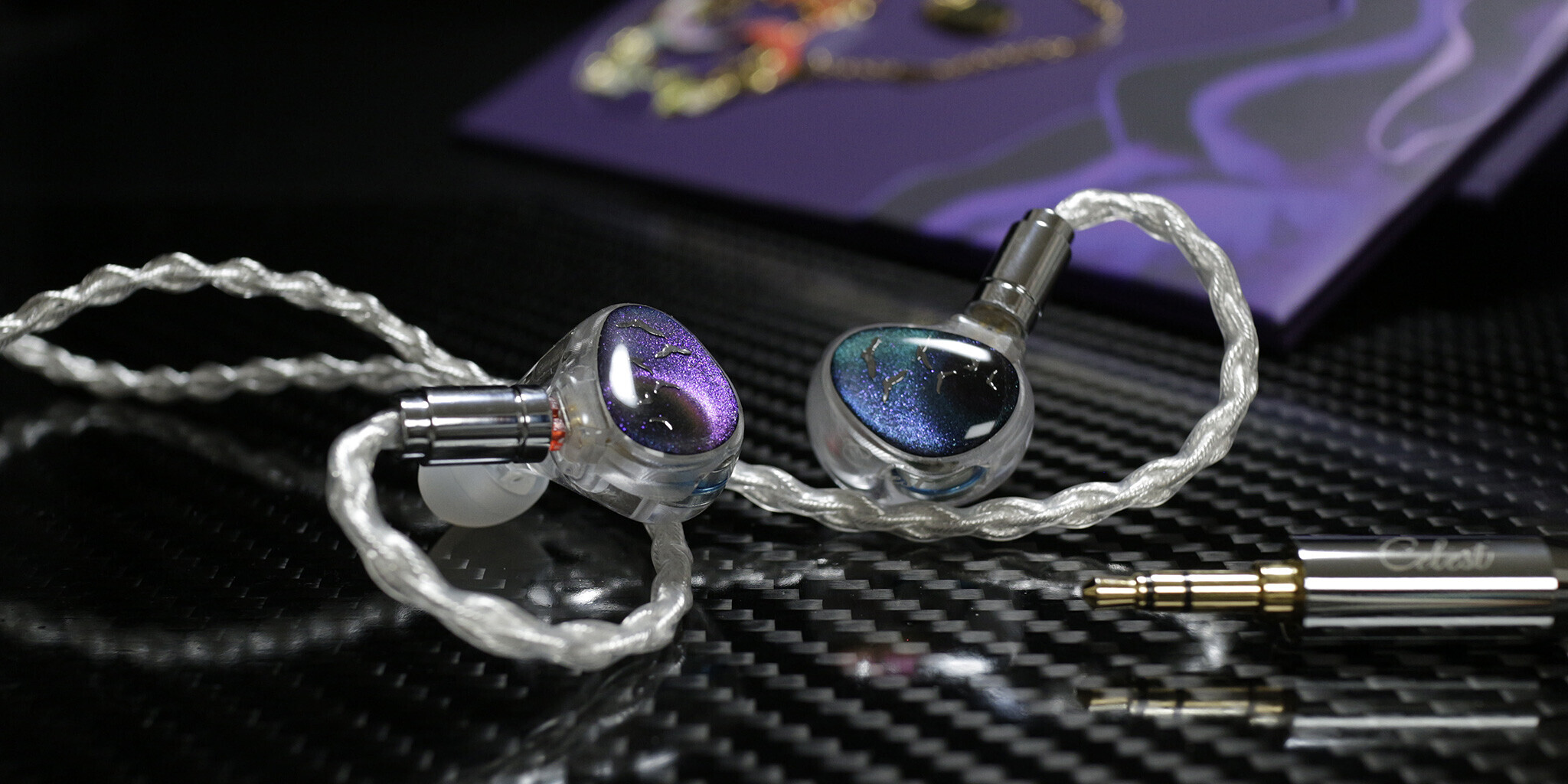 Celest PhoenixCall レビュー 〜 美しい外観とワイドレンジで立体空間