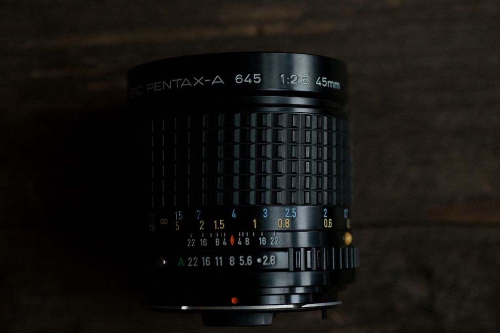 PENTAX645用レンズsmc PENTAX-A 645 45mm f2.8がやってきた - カメラが