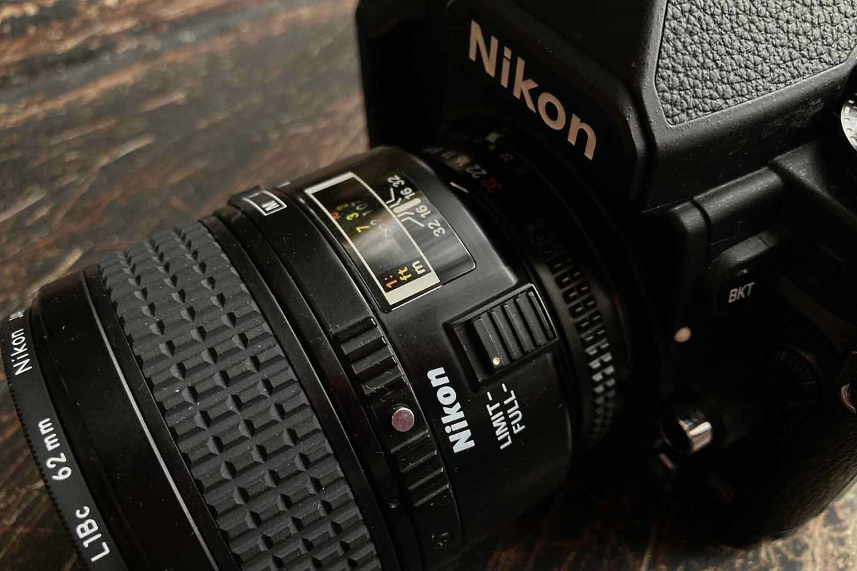 NIKON DfとAI AF Micro-Nikkor 60mm f2.8Sで室内撮り - カメラが欲しい