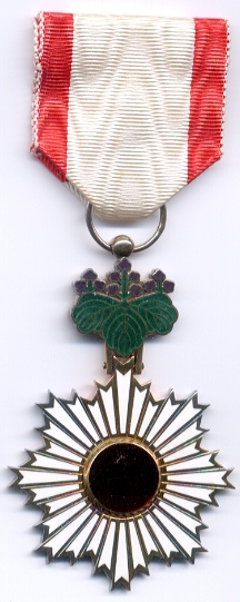 日本 勲五等双光旭日章 - 徽章はバッジにしてピン