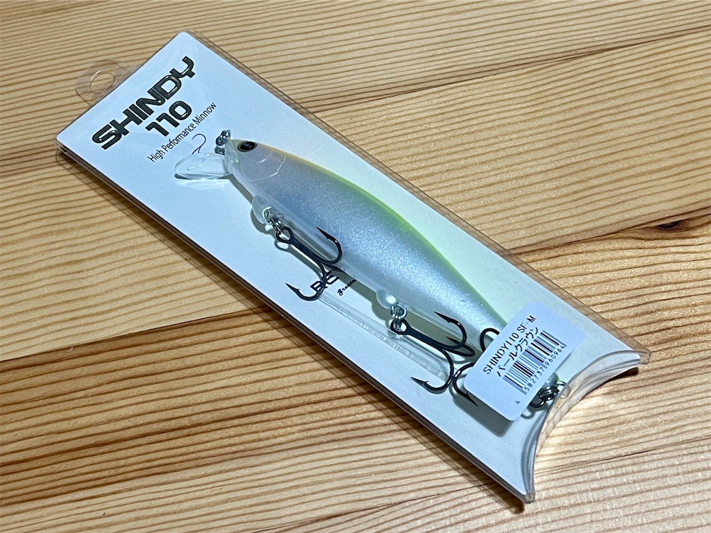 SHINDY/REVONIK@ルアーメモNo.16 巨匠の手がけるキレキレ肉薄ミノー