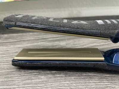 美容師が選ぶ】プライアSSストレートアイロンはなぜ高評価？50代くせ毛