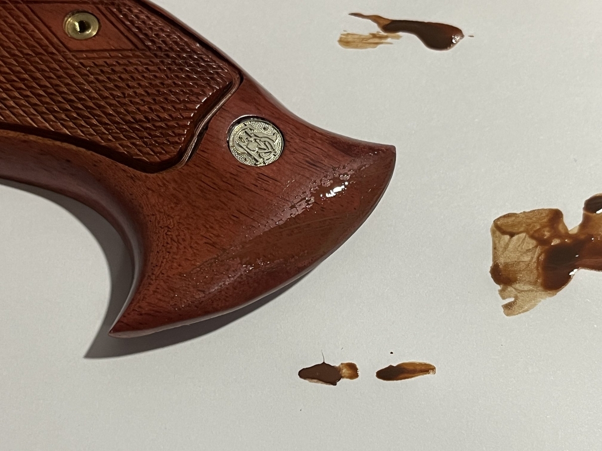 赤いガングリップ - ドクやん日記 エアガンとかモデルガンとか