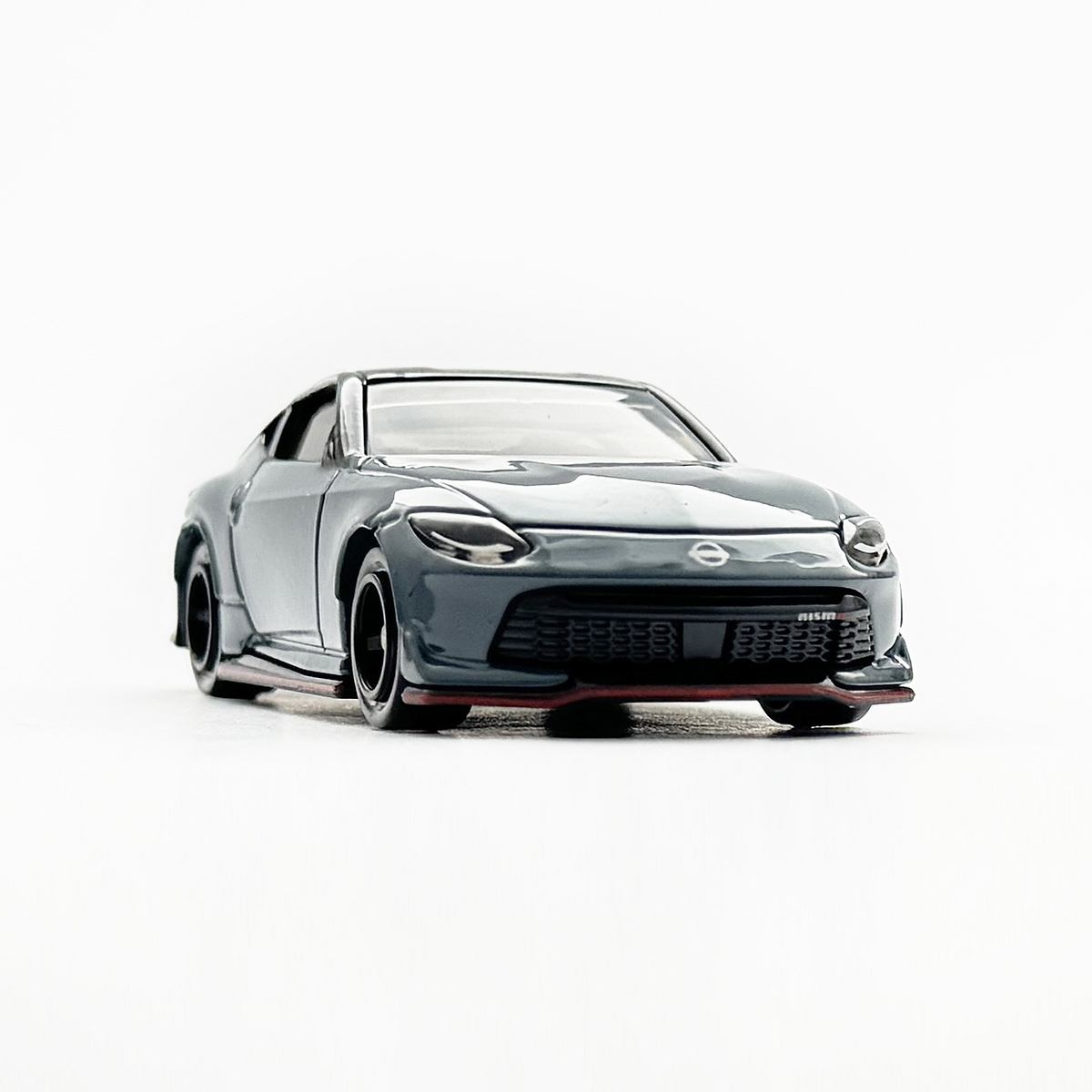 NISSAN FAIRLADY Z NISMO - 増えすぎたミニカーに愛を捧ぐ