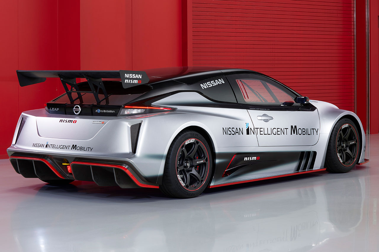 ニッサン、先代から出力2倍以上の新型『リーフ・ニスモRC』発表。12月2
