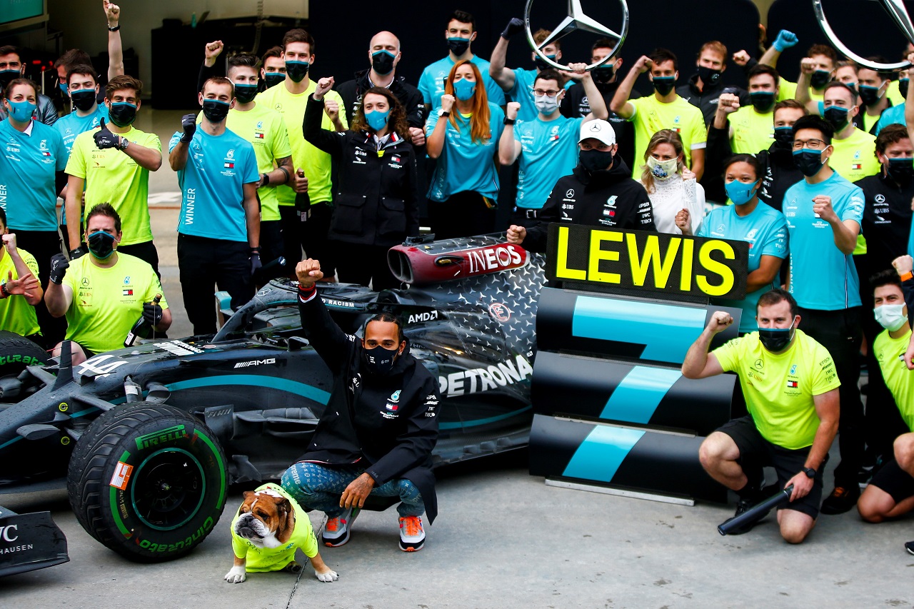 7度のF1王者ハミルトンの2025年フェラーリ移籍が電撃発表。メルセデス