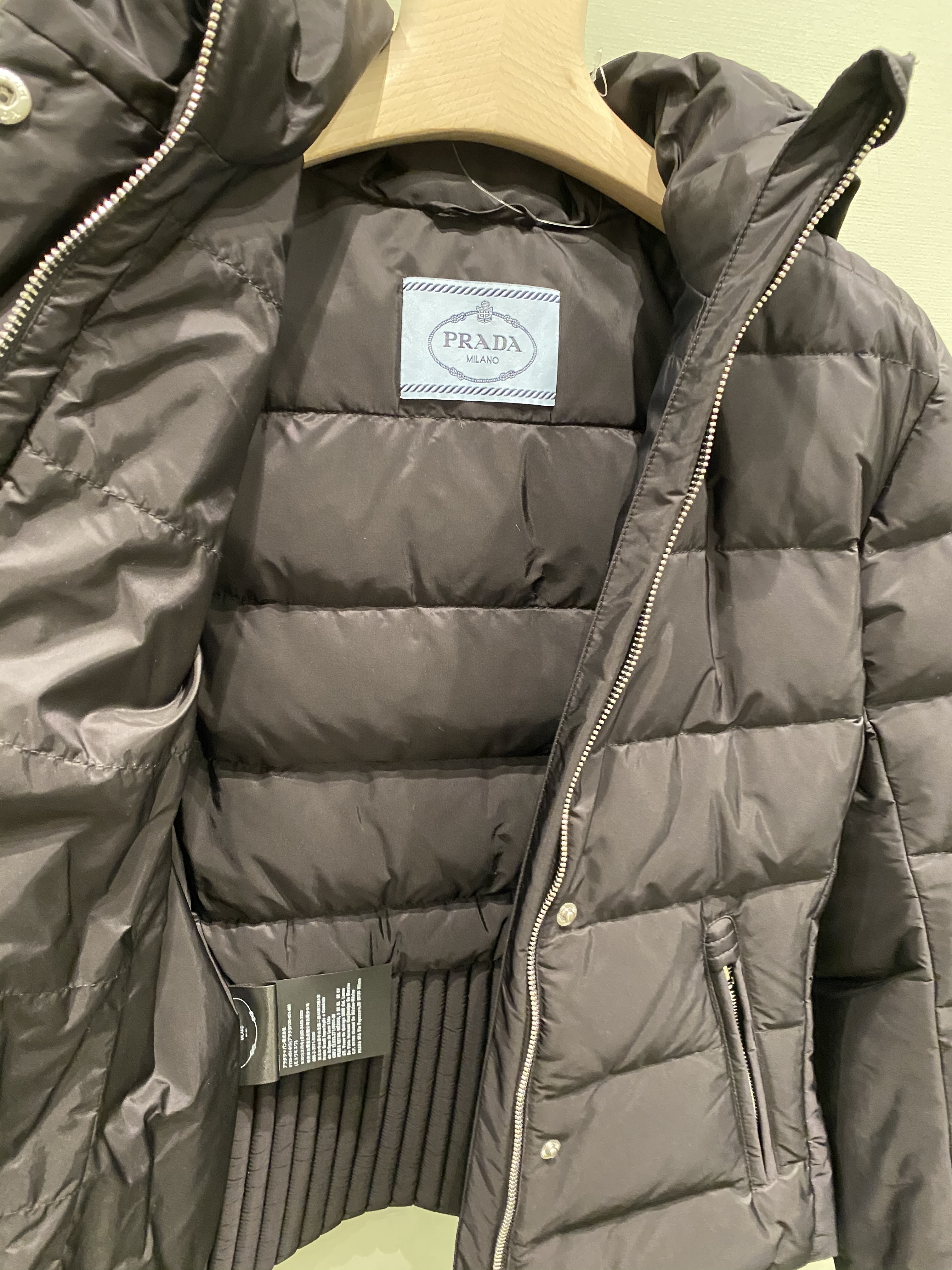 PRADA((29X544))((選べるお色))ショートダウン (PRADA/ダウン