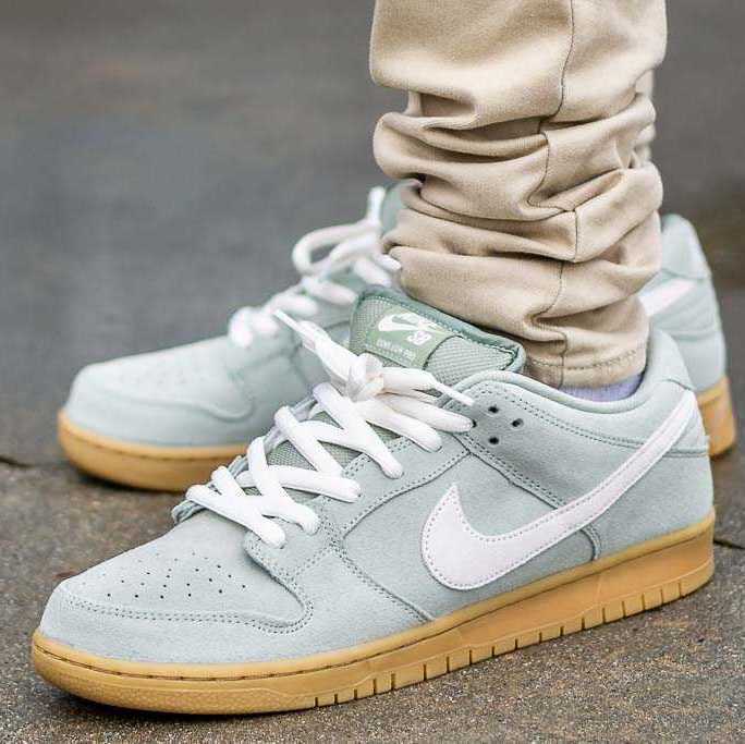 Nike SB Dunk Low Island Green Gum ナイキ エスビーダンクロー (Nike