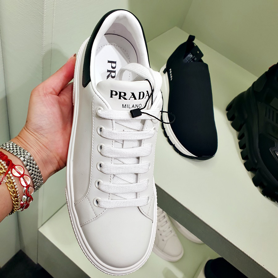 セール】プラダ☆ロゴプリントレザースニーカー☆1E621M (PRADA