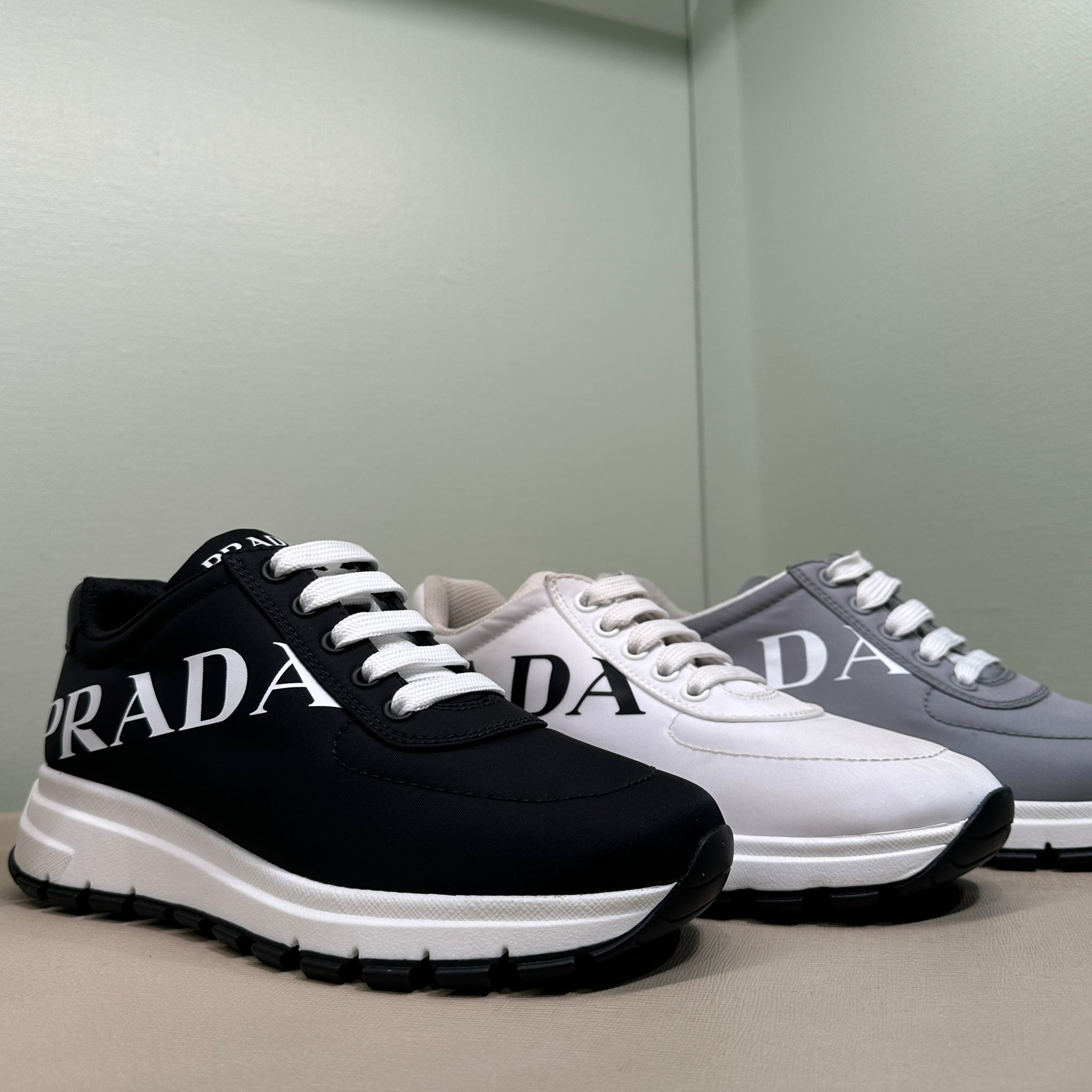 VIPセール】PRADA プラダ レディース スニーカー 1E552L (PRADA