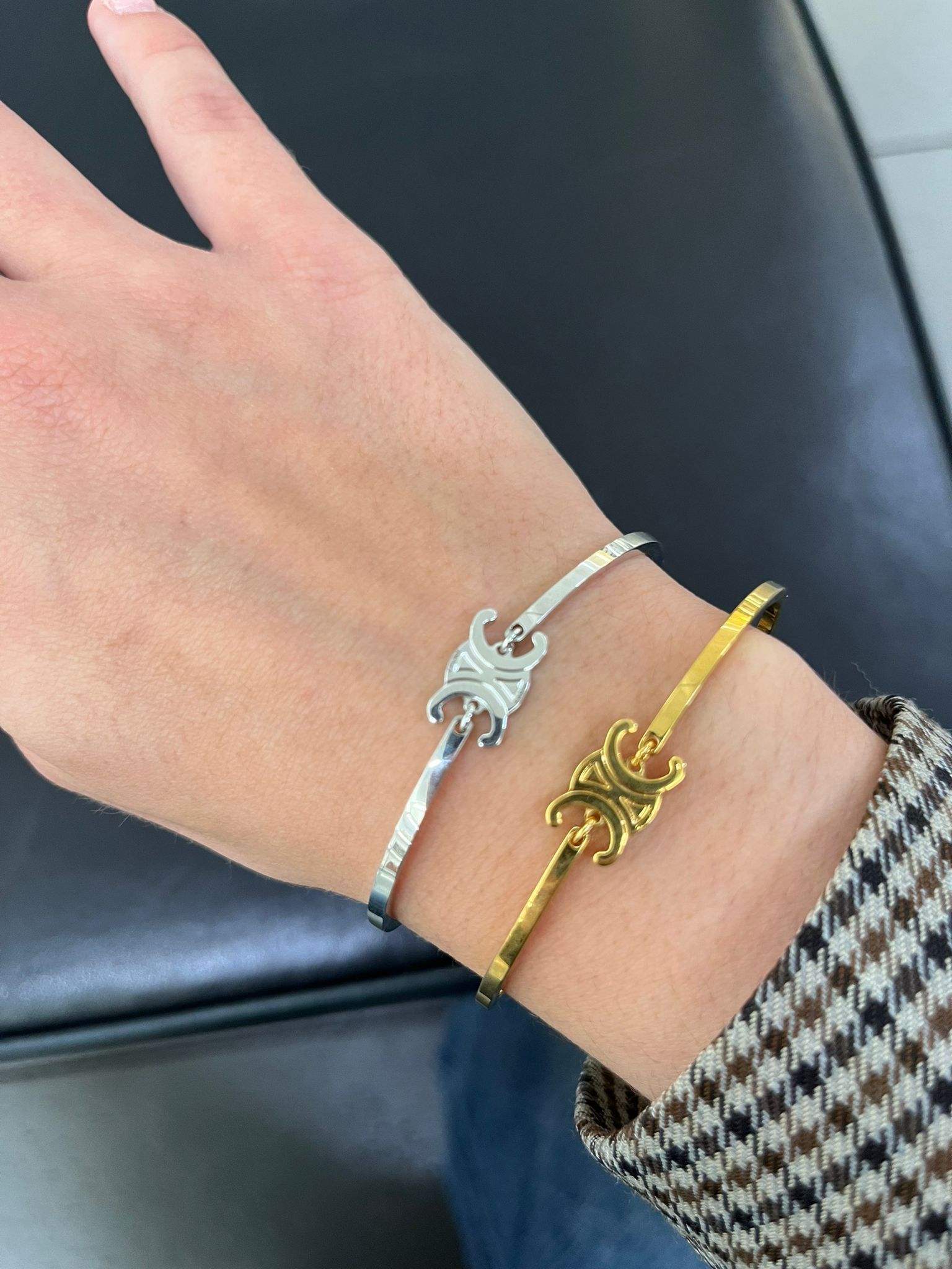 CELINE【入手困難】TRIOMPHE☆ARTICULATED ブレスレット☆全色 (CELINE