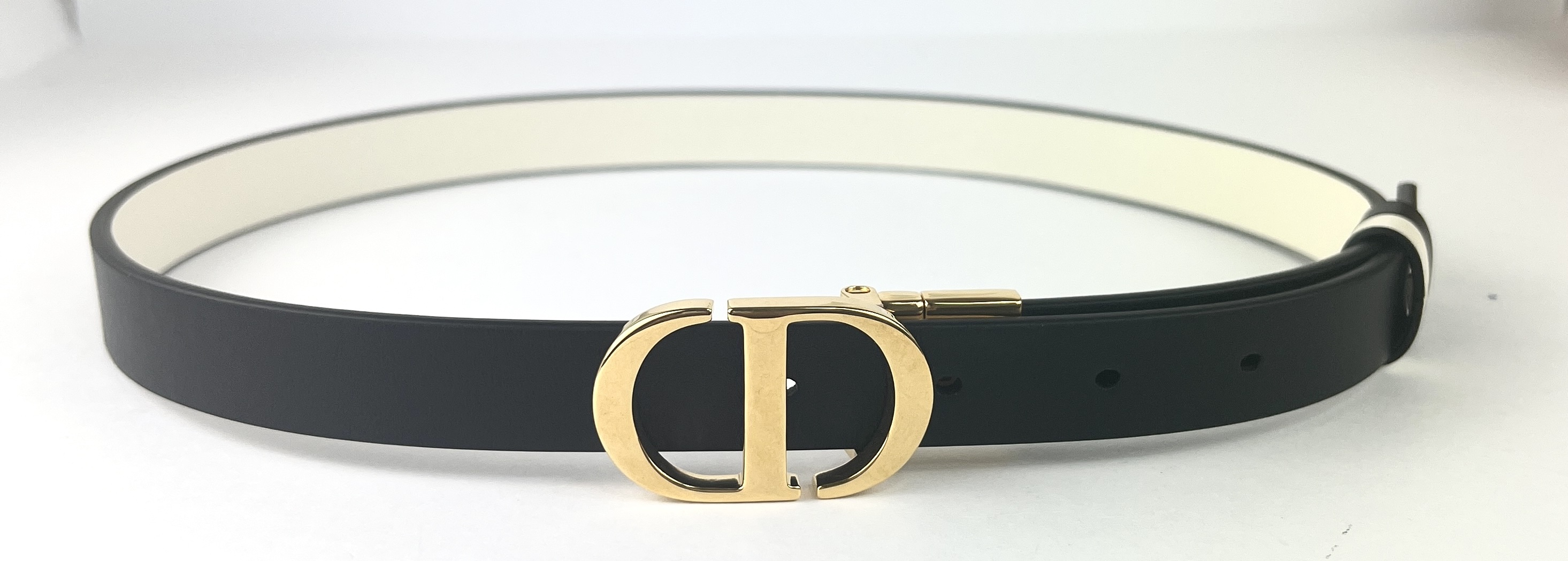 すぐ届く！DIOR ディオール30 MONTAIGNE リバーシブルベルト (Dior