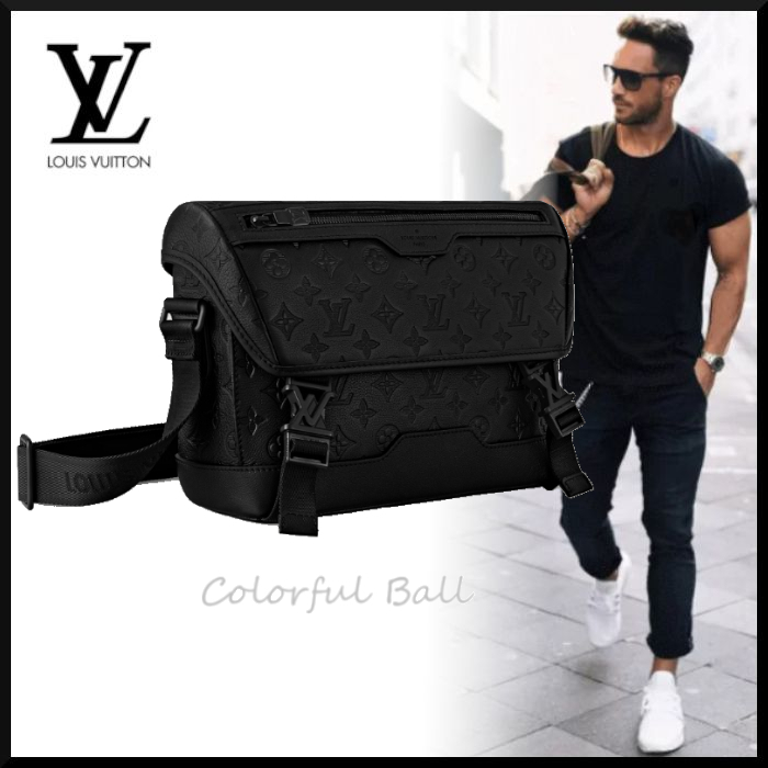 メンズに大人気】Louis Vuitton メッセンジャーヴォワヤージュ (Louis