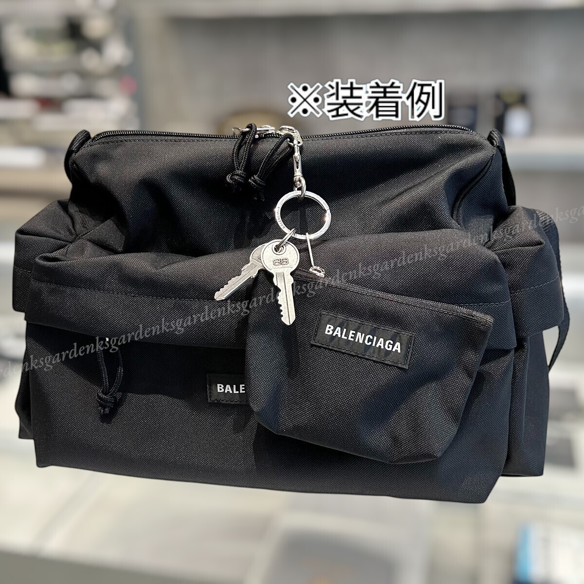 すぐ届く！BALENCIAGA チャーム ジップポーチ (BALENCIAGA/キーケース