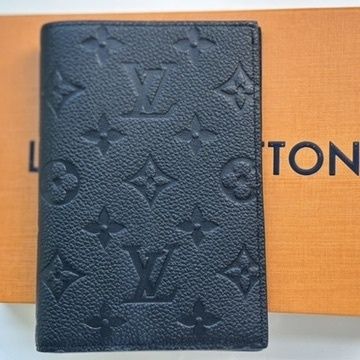 大人気【Louis Vuitton】クーヴェルテュール・パスポール NM♪ (Louis