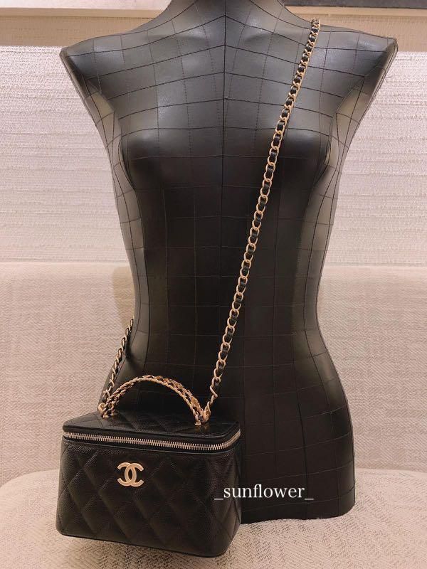 シャネル ♪2022SS♪ Chanelロゴハンドル バニティケース (CHANEL