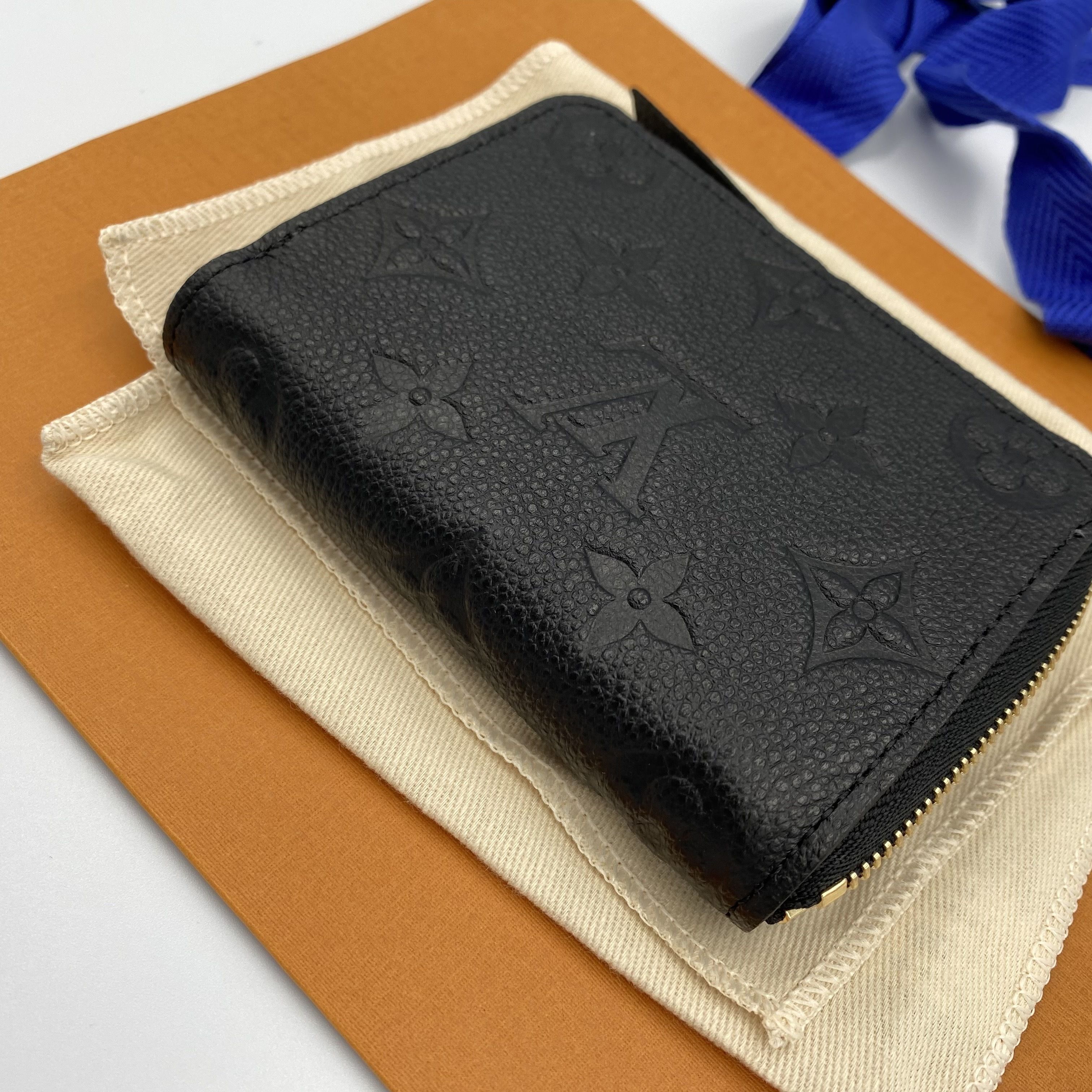 すぐ届く】 ルイヴィトン ジッピー・コインパース ミニ財布 (Louis