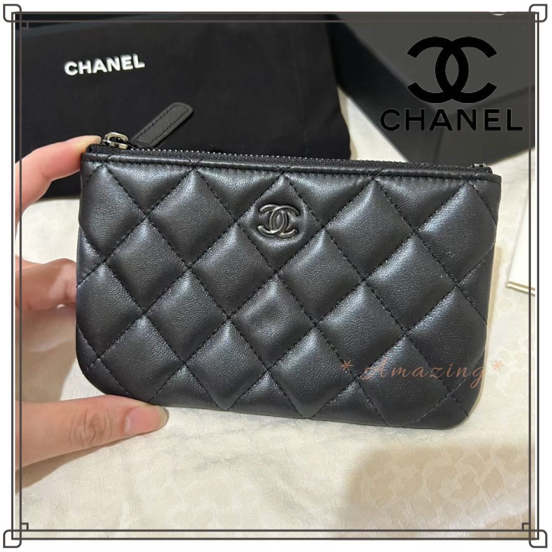 限定品☆オシャレなオールブラック☆CHANEL ポーチ (CHANEL/ポーチ